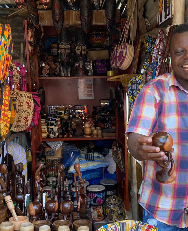 Association Ana-Nour : une journée au marché de Lomé